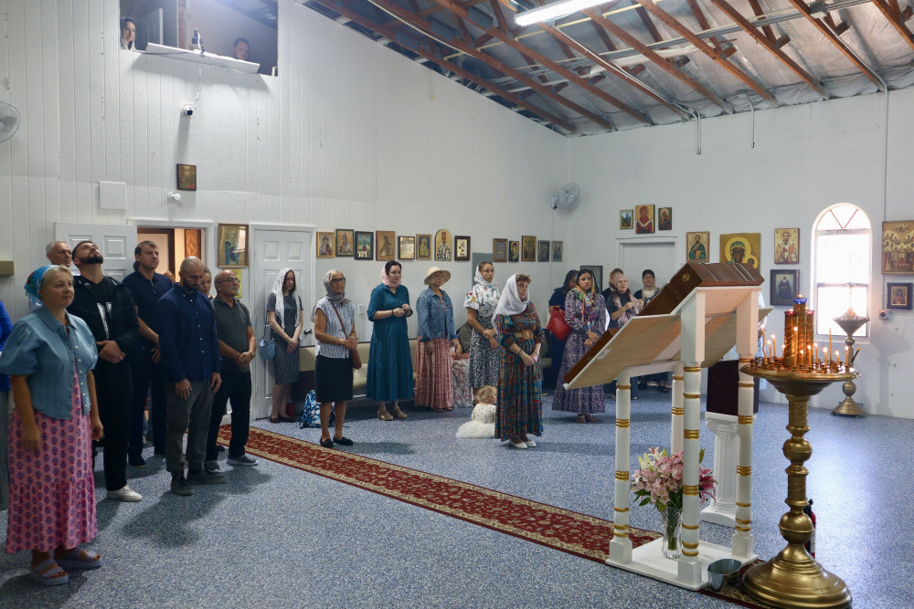 Неделя 21-я по Пятидесятнице. Вмч. Арте́мия. Прп. Гаврии́ла Самтаври́йского.