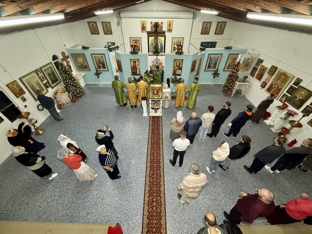 Новый год в молитве: ночная Божественная литургия в храме Почаевской иконы Божией Матери