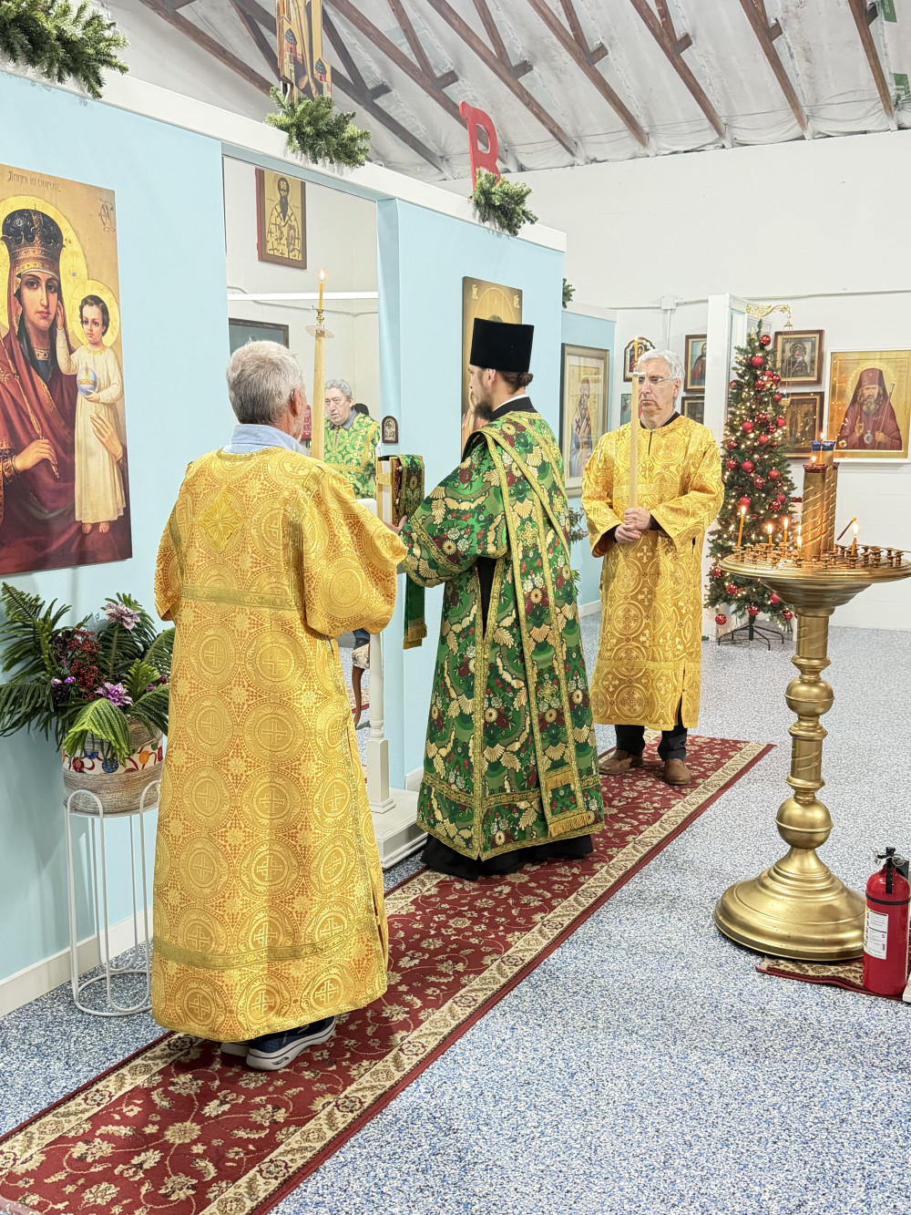 Новый год в молитве: ночная Божественная литургия в храме Почаевской иконы Божией Матери